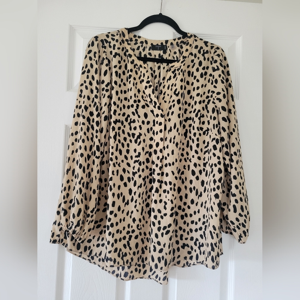 Tahari Black and Beige Leopard Print Blouse